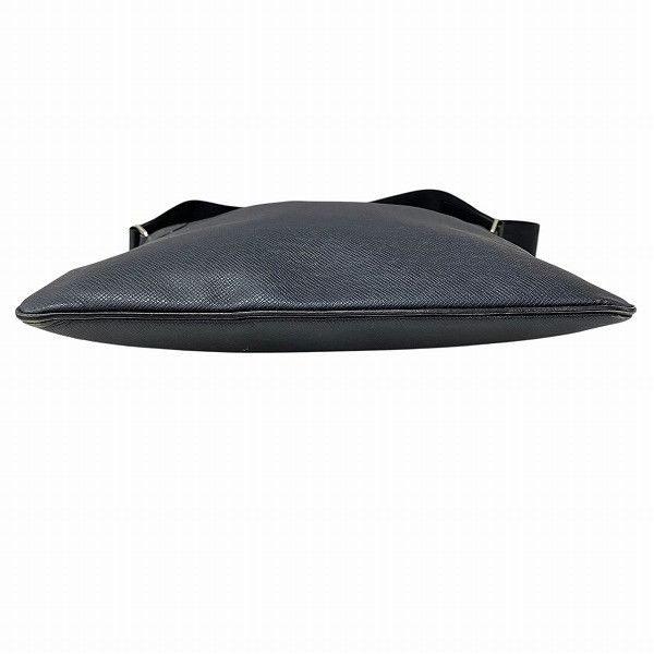 Louis Vuitton Louis Vuitton Louis Vuitton Taiga Leather Shoulder Bag Leather Shoulder Bag M32712 DUTY FREE for USA Size ONE SIZE - 3 Thumbnail