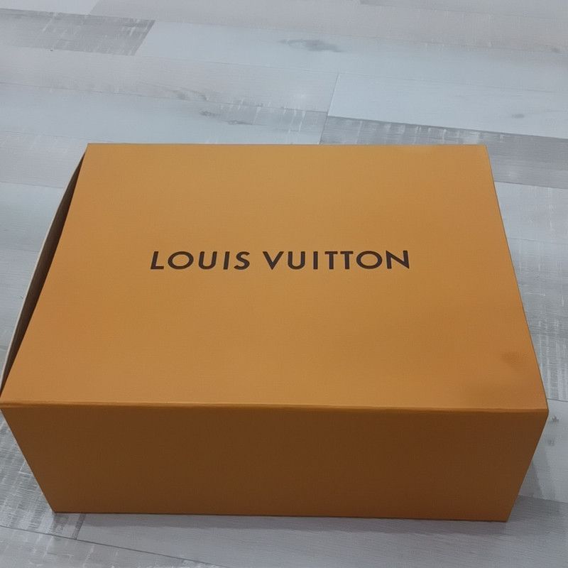 Louis Vuitton Louis Vuitton Rivoli Low-Top Sneakers for Men 0079 Size US 9.5 / EU 42-43 - 6 Thumbnail