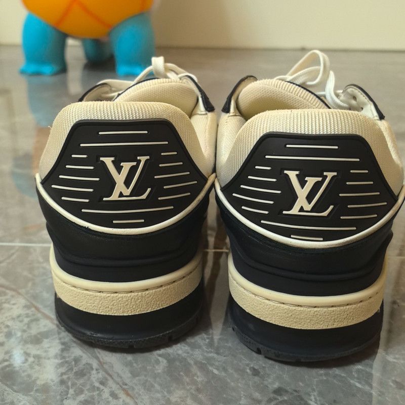 Louis Vuitton Louis Vuitton Low Top Trainer Sneakers 0079 Size US 8 / EU 41 - 3 Thumbnail