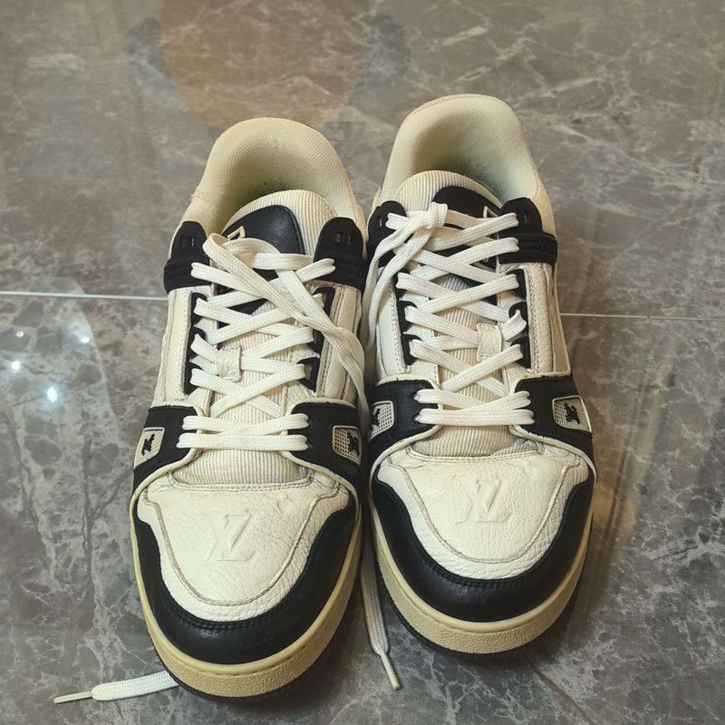 Louis Vuitton Louis Vuitton Low Top Trainer Sneakers 0079 Size US 8 / EU 41 - 2 Thumbnail