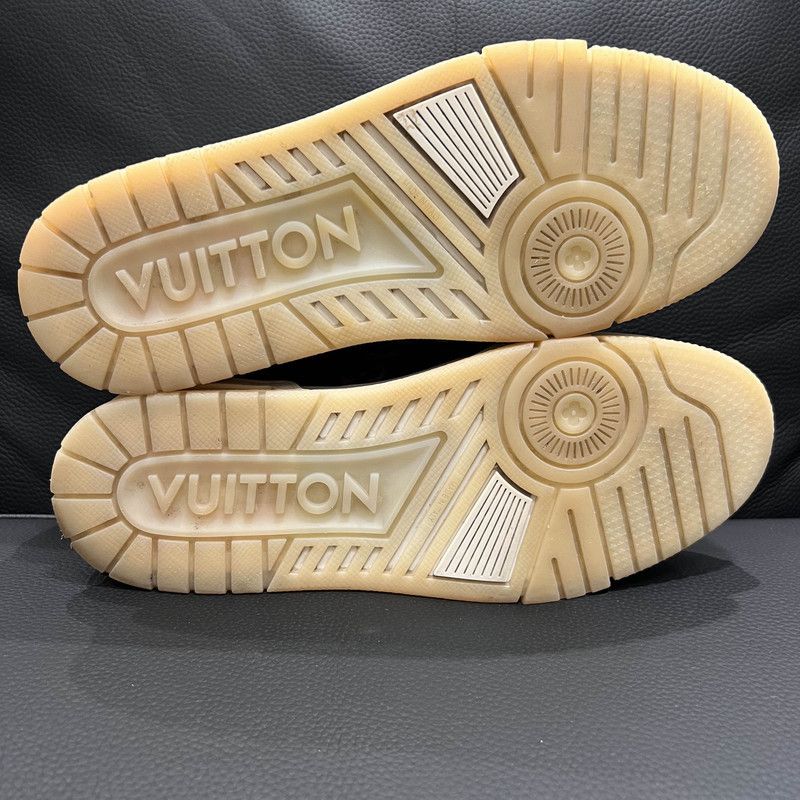 Louis Vuitton Trendy Brown Casual Sneakers for Men 0079
