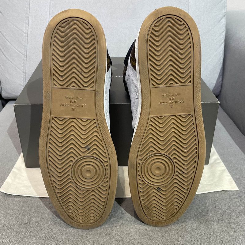 Louis Vuitton Rivoli Series Black and White Sneakers 0079