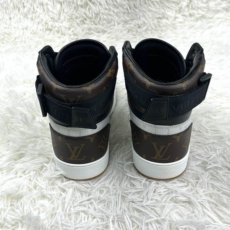 Louis Vuitton Louis Vuitton Rivoli High-Top Fashion Sneakers 0079 Size US 8.5 / EU 41-42 - 3 Thumbnail