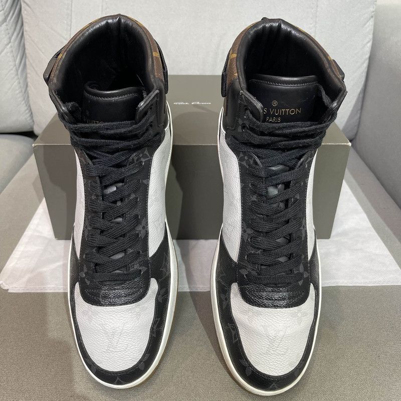 Louis Vuitton Louis Vuitton Rivoli Series Black and White Sneakers 0079 Size US 9 / EU 42 - 2 Thumbnail