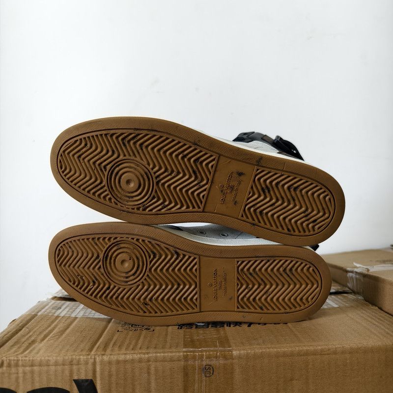 Louis Vuitton Louis Vuitton Rivoli High-Top Sneakers for Men 0079 Size US 8 / EU 41 - 4 Thumbnail