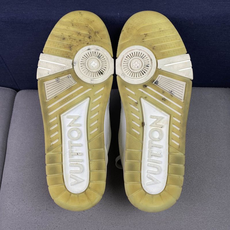 Louis Vuitton Louis Vuitton Trainer White Low-Top Fashion Sneakers 0079 Size US 8.5 / EU 41-42 - 4 Thumbnail