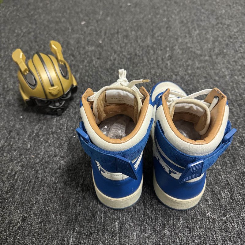 Louis Vuitton Louis Vuitton Rivoli Blue and White Sneakers 0079 Size US 7.5 / EU 40-41 - 3 Thumbnail