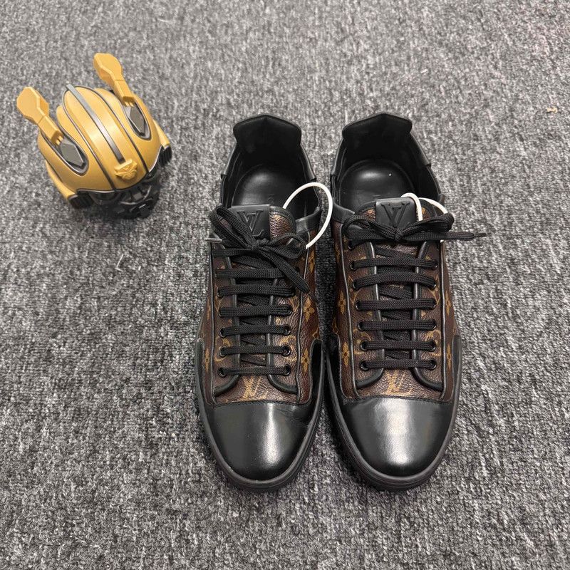 Louis Vuitton Louis Vuitton Casual Fashion Sneakers in Black Brown 0079 Size US 9.5 / EU 42-43 - 2 Thumbnail