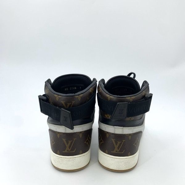 Louis Vuitton Louis Vuitton Rivoli Monogram Strass Sneakers 0079 Size US 8 / EU 41 - 3 Thumbnail