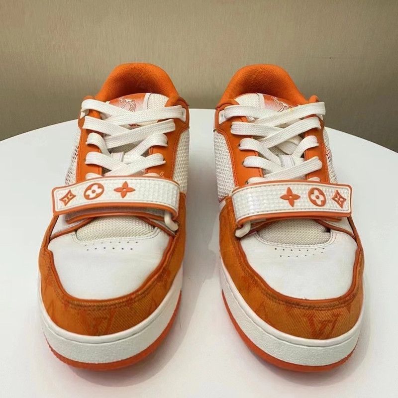 Louis Vuitton Louis Vuitton Trainer Low-top Fashion Sneakers 0079 Size US 8.5 / EU 41-42 - 2 Thumbnail