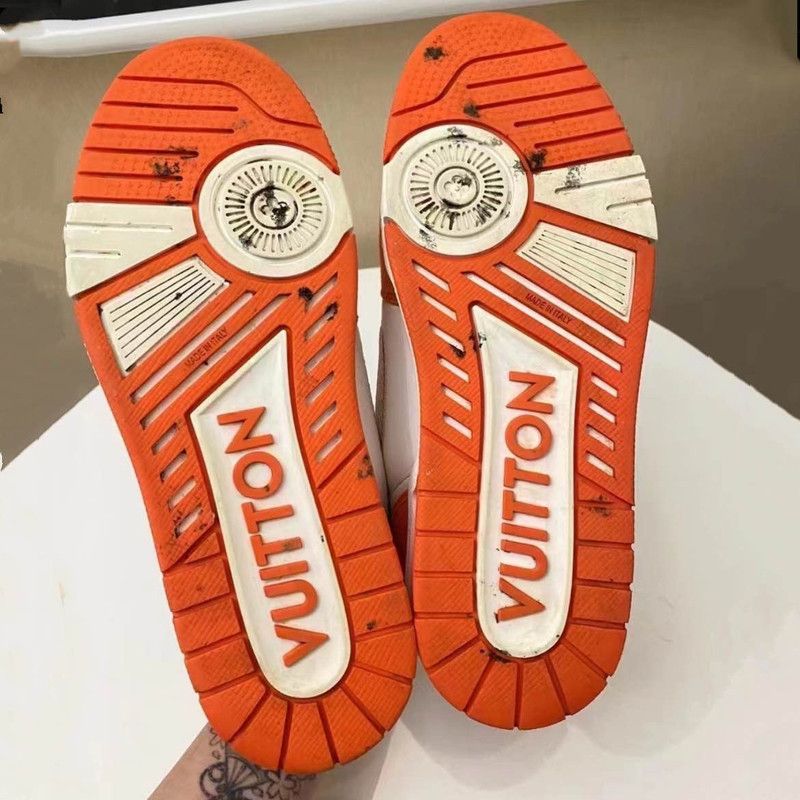 Louis Vuitton Louis Vuitton Trainer Low-top Fashion Sneakers 0079 Size US 8.5 / EU 41-42 - 4 Thumbnail