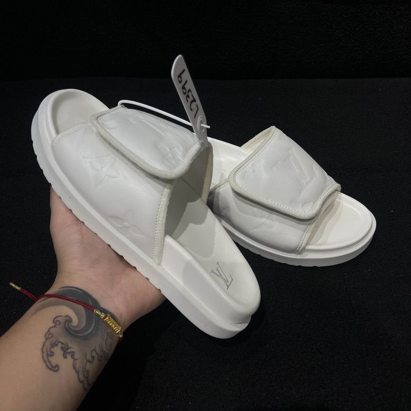 Louis Vuitton Louis Vuitton Miami Leather Slip-On Sandals 0079 Size US 9.5 / EU 42-43 - 6 Thumbnail