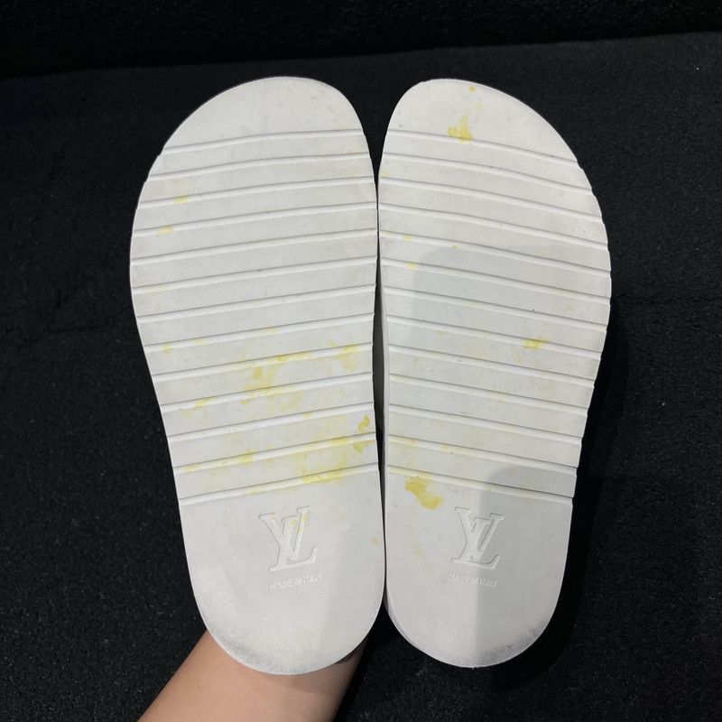 Louis Vuitton Louis Vuitton Miami Leather Slip-On Sandals 0079 Size US 9.5 / EU 42-43 - 4 Thumbnail