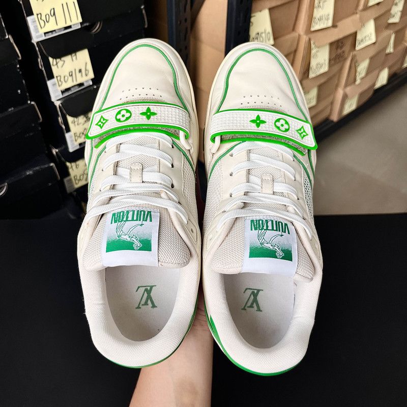 Louis Vuitton Louis Vuitton Retro Classic Trainer Sneakers 0079 Size US 9.5 / EU 42-43 - 6 Thumbnail