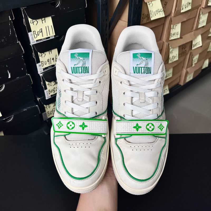 Louis Vuitton Louis Vuitton Retro Classic Trainer Sneakers 0079 Size US 9.5 / EU 42-43 - 2 Thumbnail