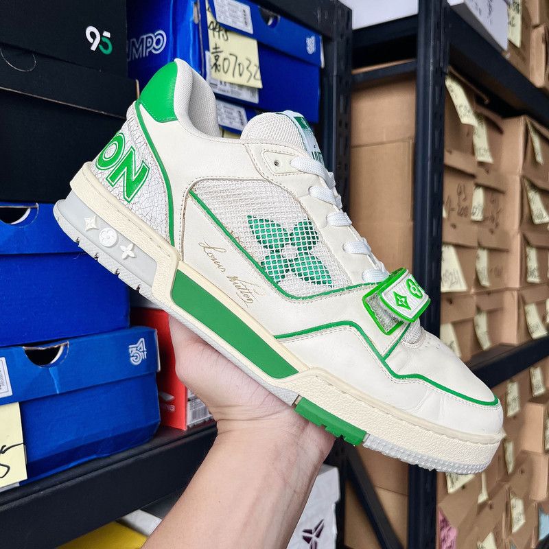 Louis Vuitton Louis Vuitton Retro Classic Trainer Sneakers 0079 Size US 9.5 / EU 42-43 - 7 Thumbnail