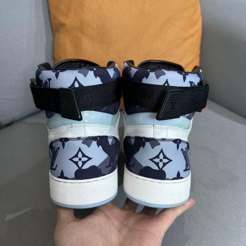 Louis Vuitton Louis Vuitton Rivoli High-Top Fashion Sneakers 0079 Size US 9.5 / EU 42-43 - 3 Thumbnail