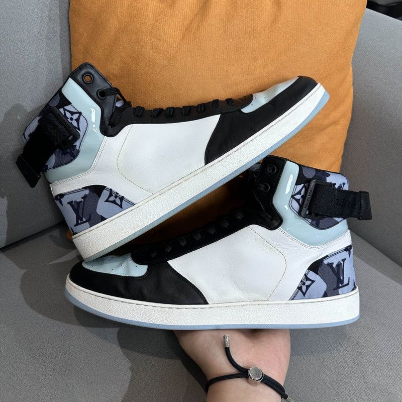Louis Vuitton Louis Vuitton Rivoli High-Top Fashion Sneakers 0079 Size US 9.5 / EU 42-43 - 6 Thumbnail