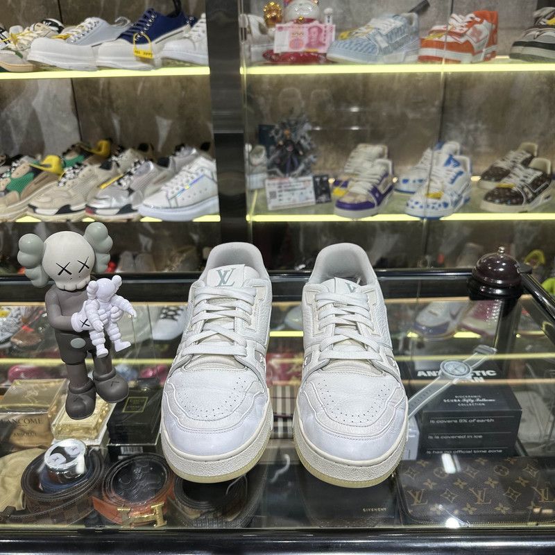 Louis Vuitton Louis Vuitton White Cement Fashion Sneakers for All 0079 Size US 8 / EU 41 - 2 Thumbnail