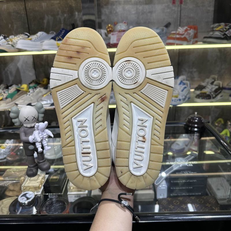 Louis Vuitton Louis Vuitton White Cement Fashion Sneakers for All 0079 Size US 8 / EU 41 - 4 Thumbnail