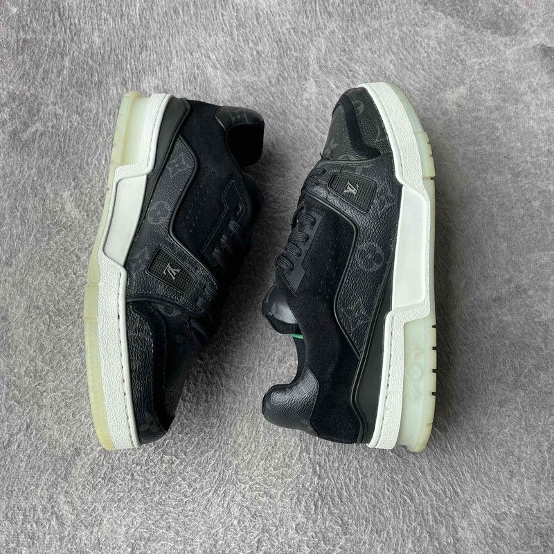 Louis Vuitton Louis Vuitton Black Low-top Fashion Sneakers 0079 Size US 7 / EU 40 - 8 Thumbnail
