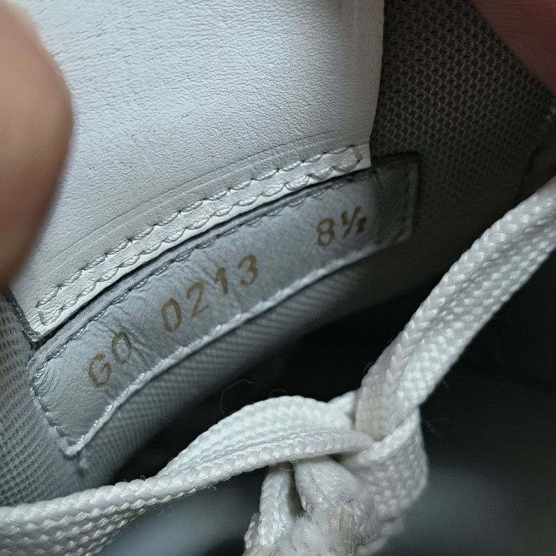 Louis Vuitton Louis Vuitton Trainer White Low Top Fashion Sneakers 0079 Size US 9.5 / EU 42-43 - 5 Thumbnail