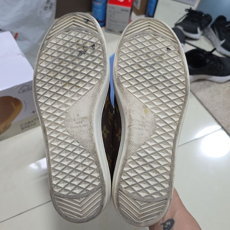 Louis Vuitton Louis Vuitton Brown Low-Top Fashion Sneakers 0079 Size US 8 / EU 41 - 4 Thumbnail
