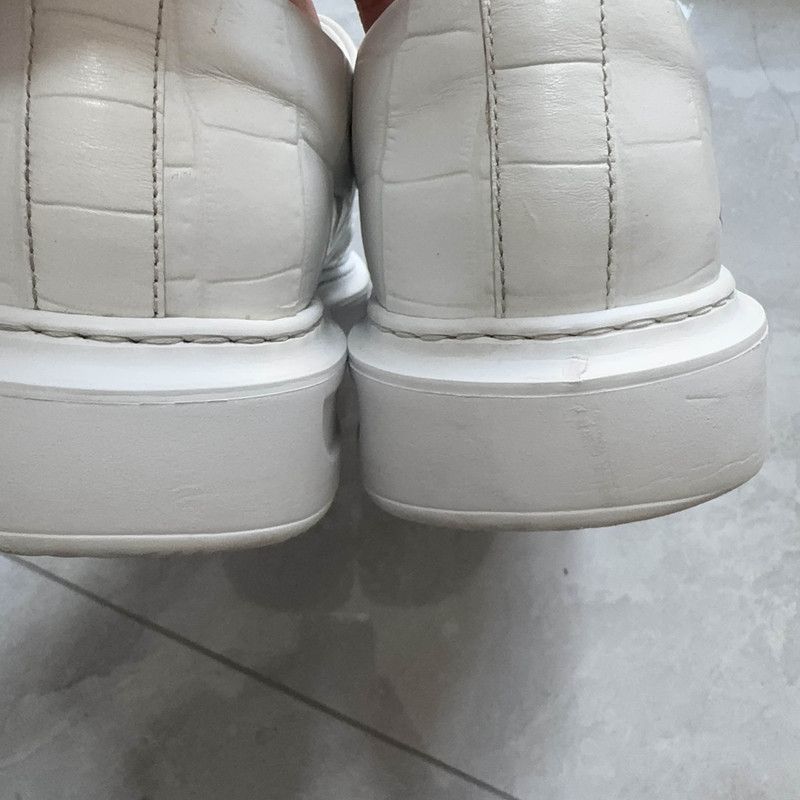 Louis Vuitton Louis Vuitton White Fashion Sneakers for Men 0079 Size US 8 / EU 41 - 6 Thumbnail