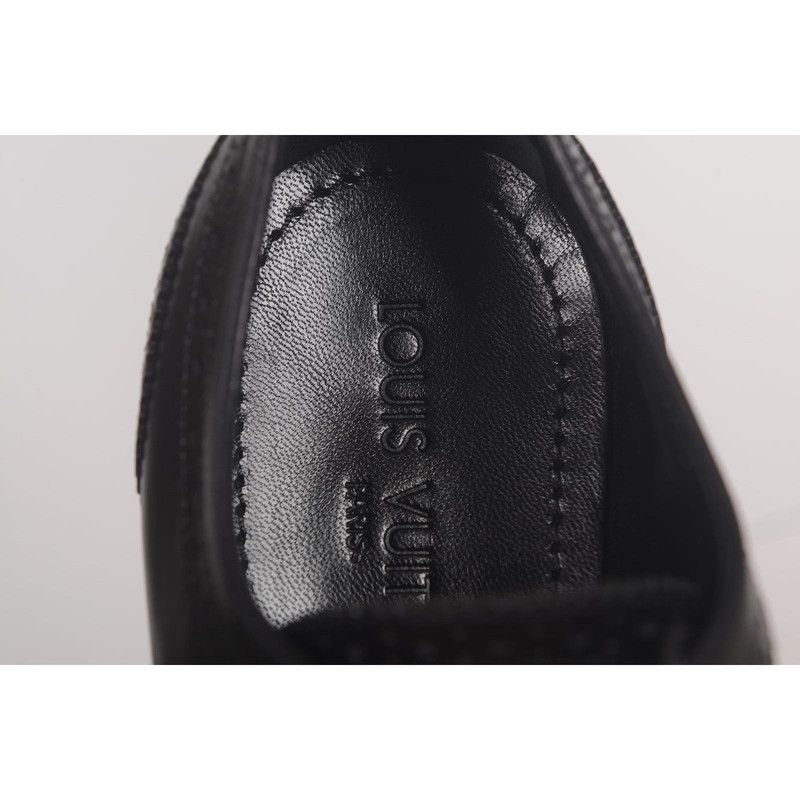 Louis Vuitton Louis Vuitton Stylish Black Casual Leather Shoes 0079 Size US 8.5 / EU 41-42 - 13 Thumbnail