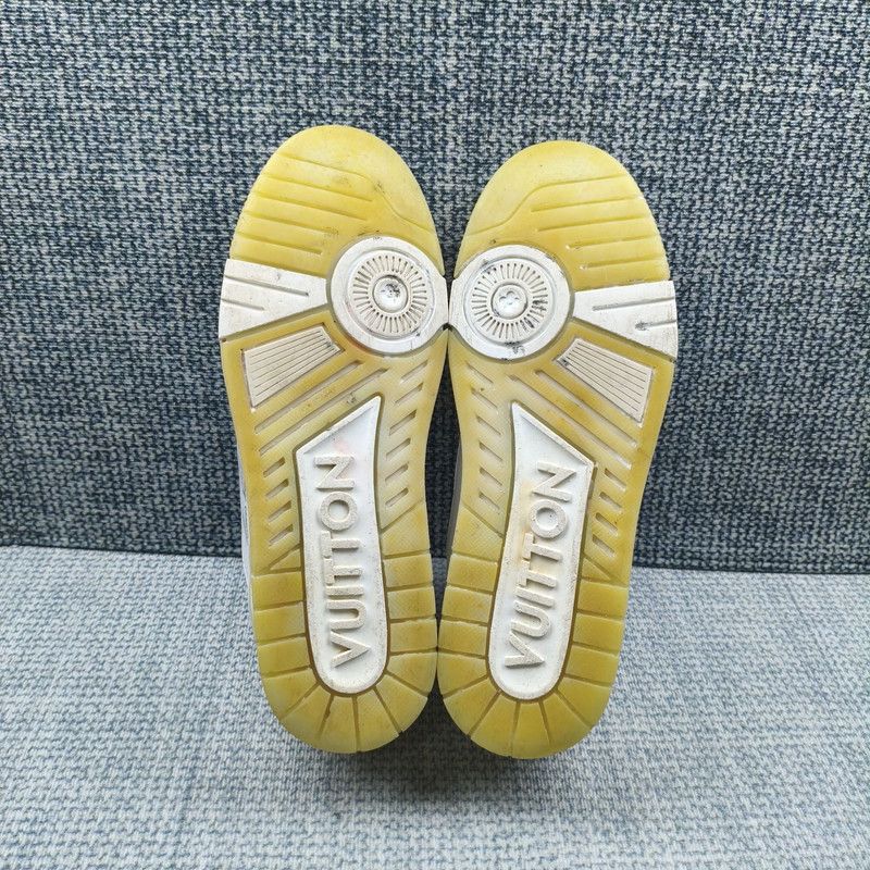 Louis Vuitton Louis Vuitton Low-Top Trainer Sneakers for All 0079 Size US 8.5 / EU 41-42 - 4 Thumbnail