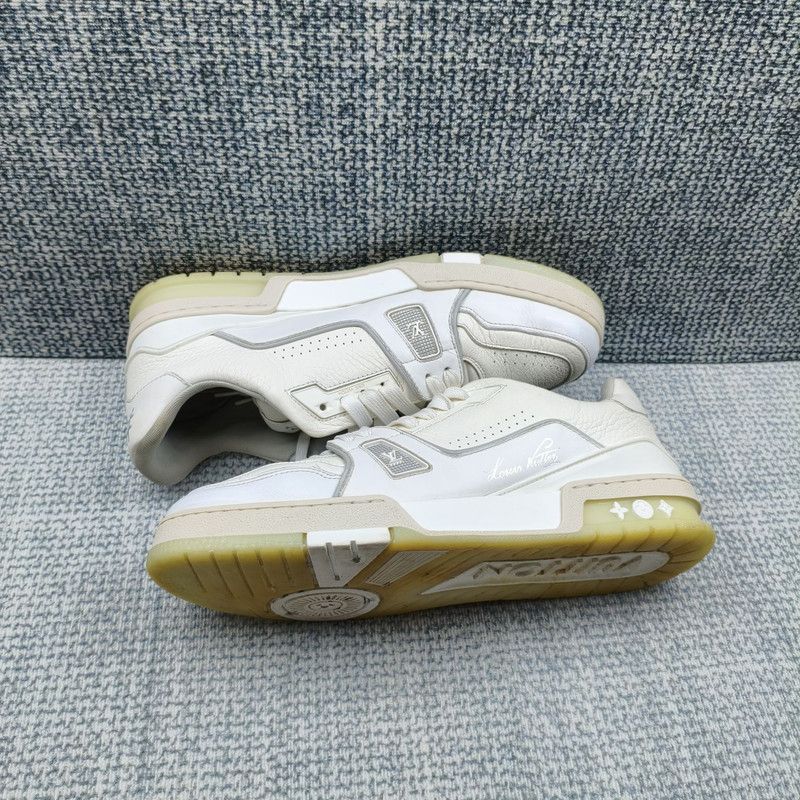 Louis Vuitton Louis Vuitton Low-Top Trainer Sneakers for All 0079 Size US 8.5 / EU 41-42 - 8 Thumbnail