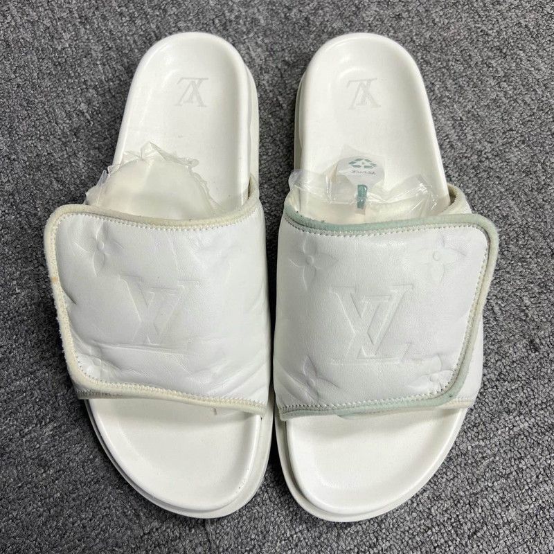 Louis Vuitton Louis Vuitton Miami Leather Slide Sandals for Men 0079 Size US 10.5 / EU 43-44 - 2 Thumbnail