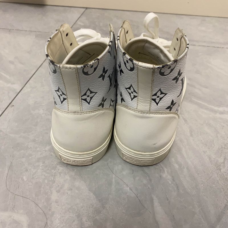 Louis Vuitton Louis Vuitton Tattoo High-Top Fashion Sneakers 0079 Size US 7.5 / EU 40-41 - 3 Thumbnail