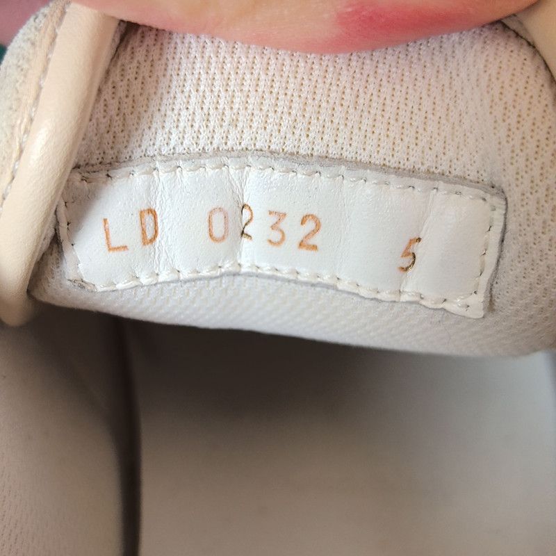 Louis Vuitton Louis Vuitton Ollie Low Top Fashion Sneakers 0079 Size US 6.5 / EU 39-40 - 5 Thumbnail