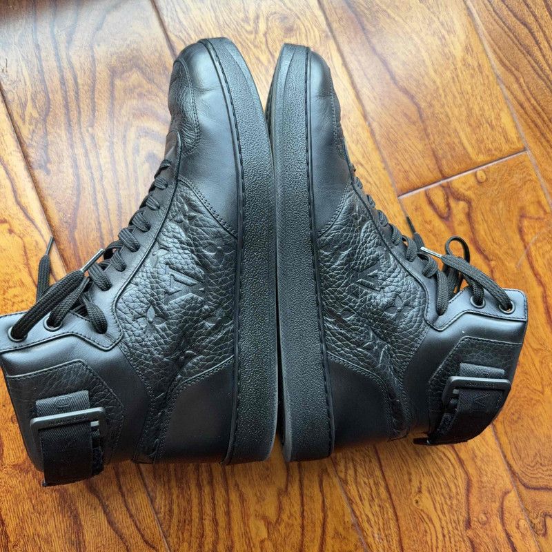 Louis Vuitton Louis Vuitton Rivoli High-Top Fashion Sneakers 0079 Size US 7.5 / EU 40-41 - 8 Thumbnail