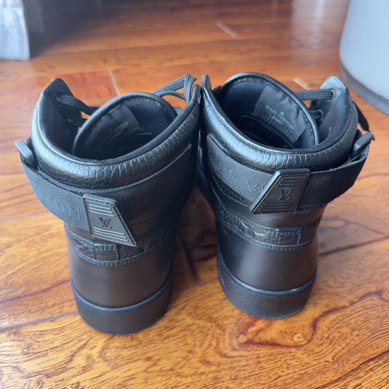 Louis Vuitton Louis Vuitton Rivoli High-Top Fashion Sneakers 0079 Size US 7.5 / EU 40-41 - 3 Thumbnail