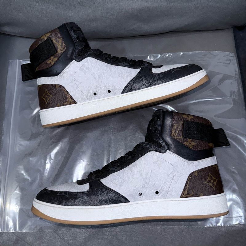 Louis Vuitton Louis Vuitton Rivoli High-Top Sneakers in Black and White 0079 Size US 8 / EU 41 - 7 Thumbnail