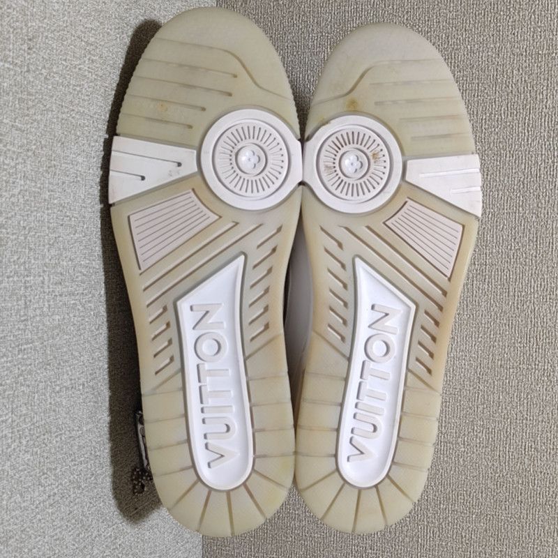 Louis Vuitton Louis Vuitton Trainer White Low-Top Sneakers 0079 Size US 9.5 / EU 42-43 - 4 Thumbnail