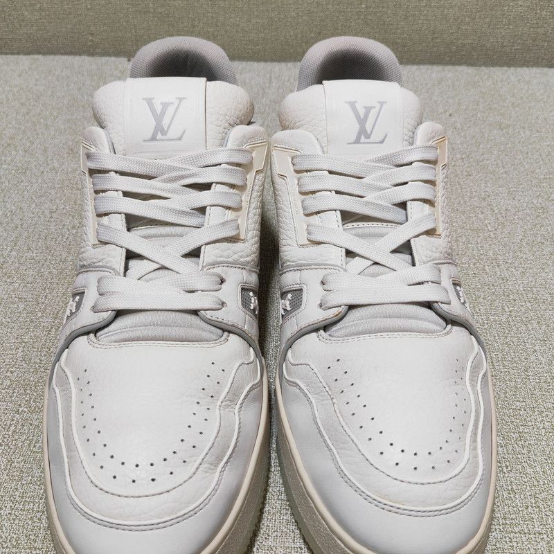 Louis Vuitton Louis Vuitton Trainer White Low-Top Sneakers 0079 Size US 9.5 / EU 42-43 - 2 Thumbnail