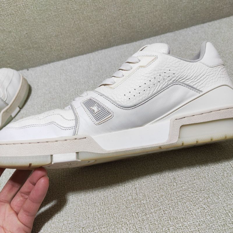 Louis Vuitton Louis Vuitton Trainer White Low-Top Sneakers 0079 Size US 9.5 / EU 42-43 - 8 Thumbnail