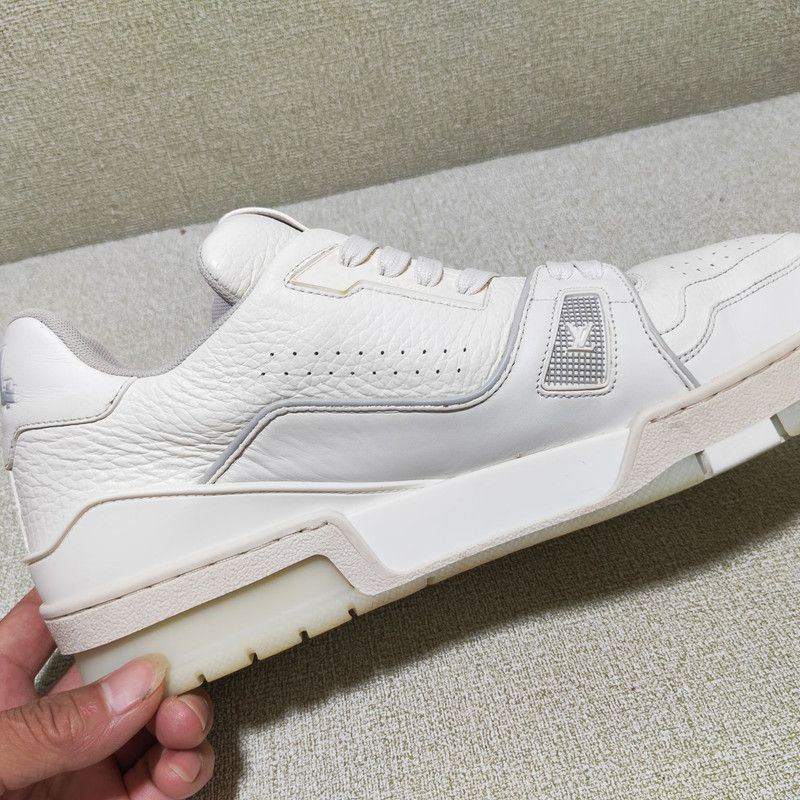 Louis Vuitton Louis Vuitton Trainer White Low-Top Sneakers 0079 Size US 9.5 / EU 42-43 - 6 Thumbnail