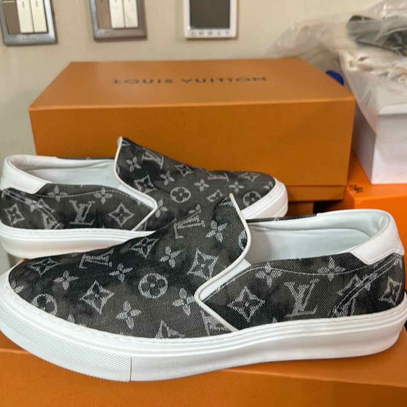 Louis Vuitton Louis Vuitton Trocadero Low Top Sneakers 0079 Size US 10.5 / EU 43-44 - 2 Thumbnail