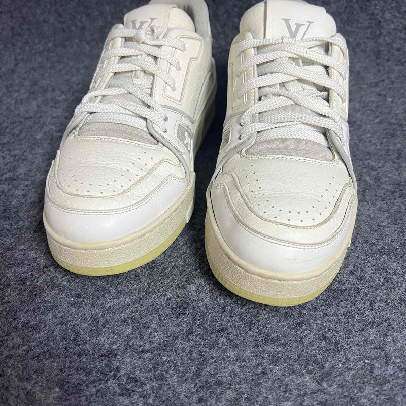 Louis Vuitton Louis Vuitton Trainer Low-Top Sneakers in White 0079 Size US 5.5 / EU 38 - 9 Thumbnail