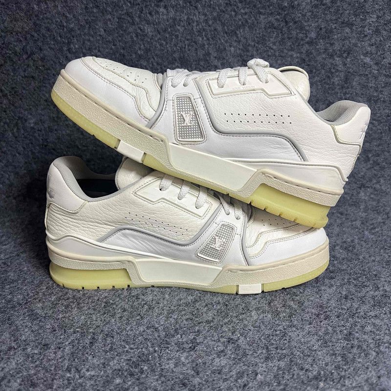 Louis Vuitton Louis Vuitton Trainer Low-Top Sneakers in White 0079 Size US 5.5 / EU 38 - 8 Thumbnail