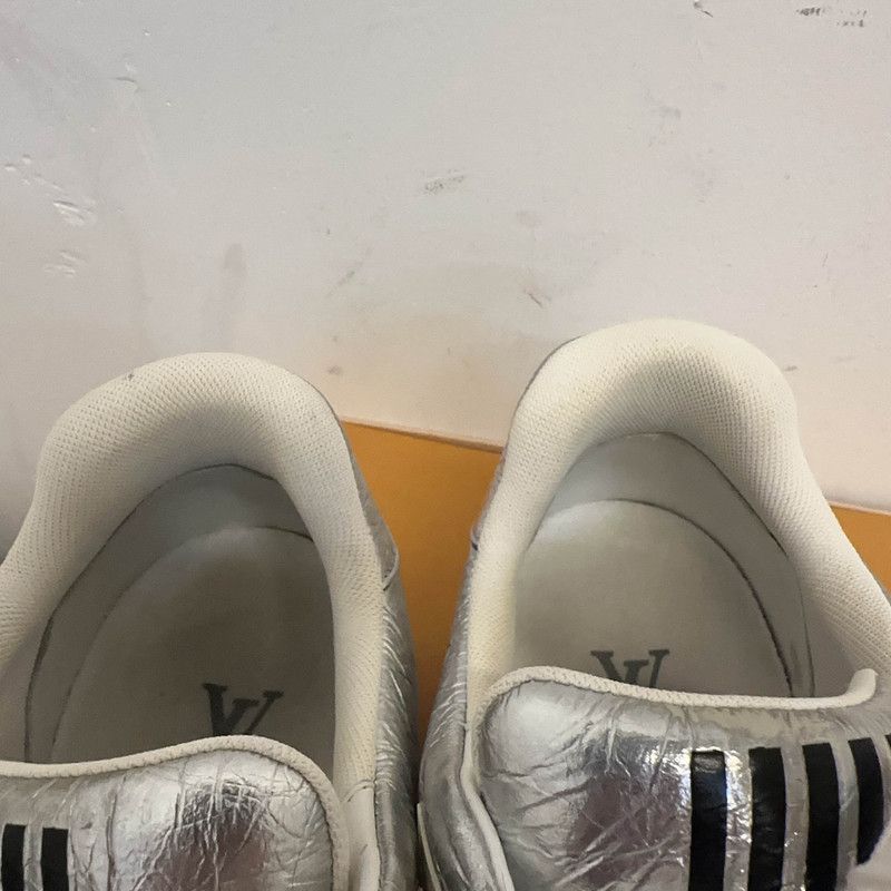 Louis Vuitton Louis Vuitton Trainer Metallic Sneakers for Men 0079 Size US 8 / EU 41 - 8 Thumbnail