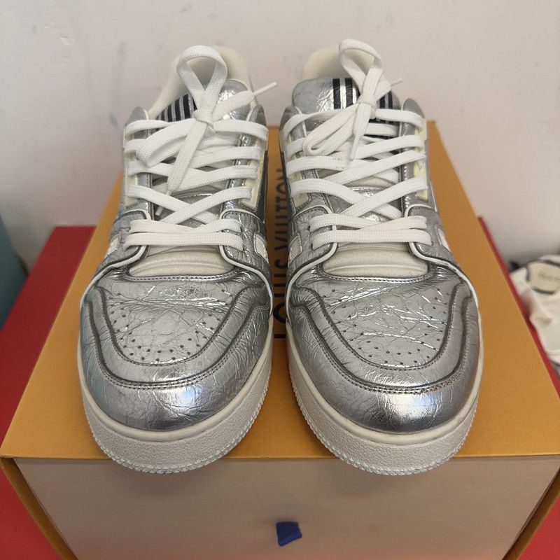 Louis Vuitton Louis Vuitton Trainer Metallic Sneakers for Men 0079 Size US 8 / EU 41 - 2 Thumbnail