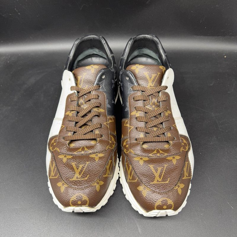 Louis Vuitton Louis Vuitton Run Away Monogram Sneakers for Men 0079 Size US 8.5 / EU 41-42 - 2 Thumbnail