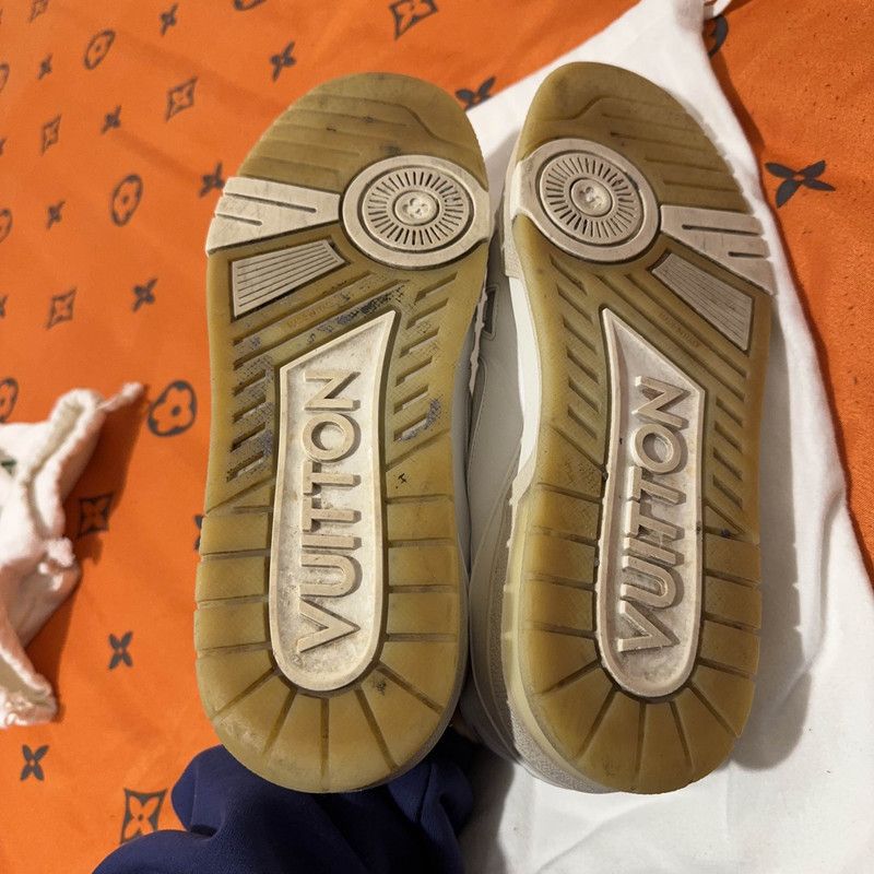 Louis Vuitton Louis Vuitton White Trainer Fashion Sneakers 0079 Size US 8.5 / EU 41-42 - 4 Thumbnail