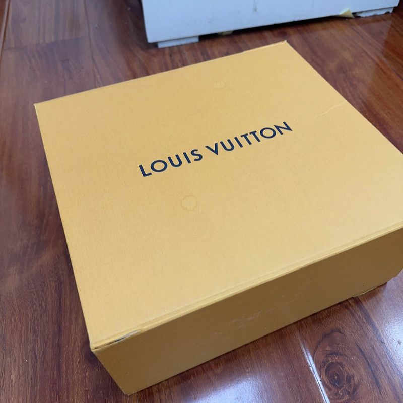 Louis Vuitton Louis Vuitton Rivoli High-Top Fashion Sneakers for Men 0079 Size US 7.5 / EU 40-41 - 6 Thumbnail