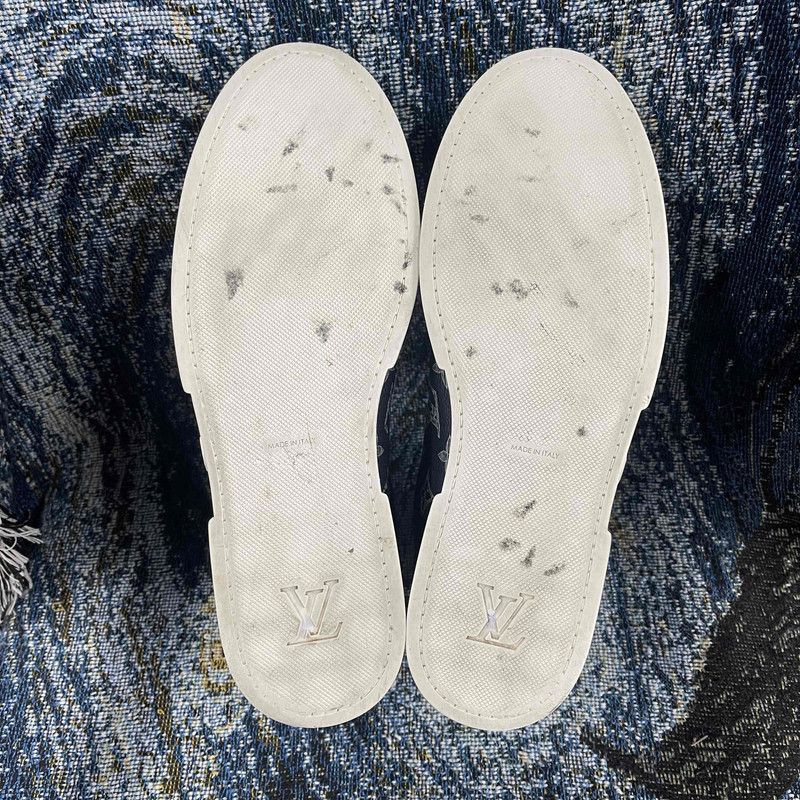 Louis Vuitton Blue High-Top Sneakers 0079
